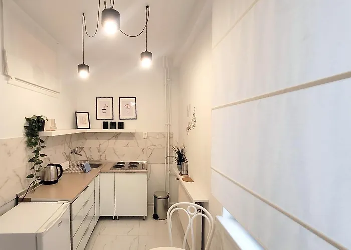 Concierge Hoza Corner